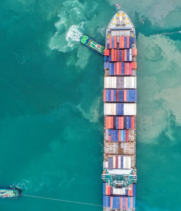 container-ship-export-import-business-logistics_40939-154